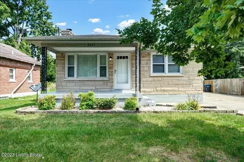 2215 Briargate Ave, Louisville, KY 40216