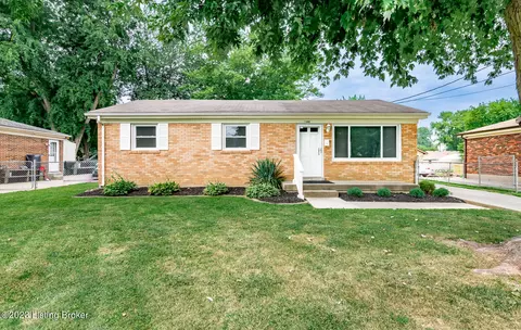 11808 Leemont Dr, Louisville, KY 40272