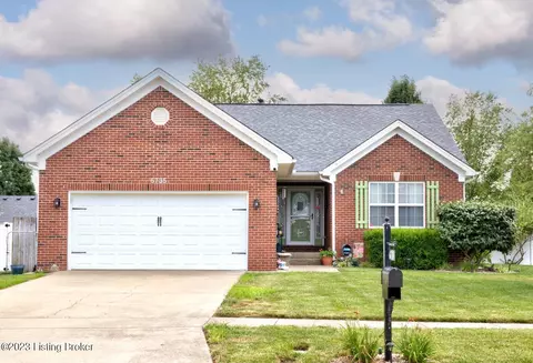 6735 Cassidy Cir, Louisville, KY 40229