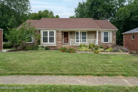 9006 Willowwood Way, Louisville, KY 40299