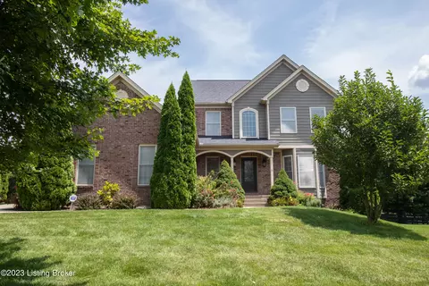 7503 Grand Oak Dr, Crestwood, KY 40014