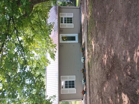 63 Rineyville Big Springs Rd, Radcliff, KY 40160