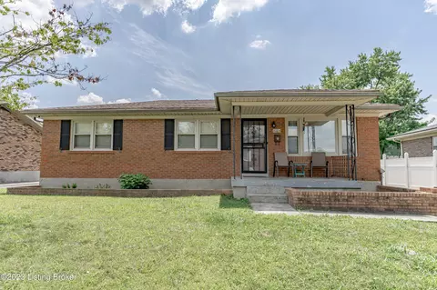 4004 Gunn Ct, Louisville, KY 40229