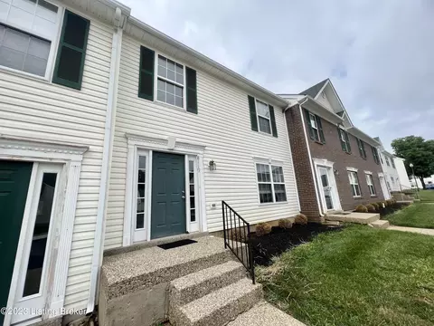 8119 Aspen Green Ln, Louisville, KY 40291