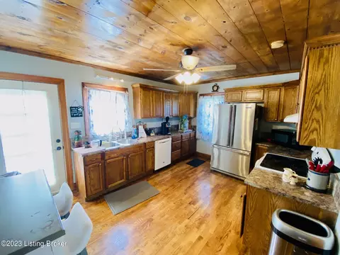 111 Armory Hl, Springfield, KY 40069 photo 4