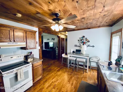 111 Armory Hl, Springfield, KY 40069 photo 6