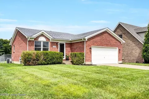 11304 Garden Trace Dr, Louisville, KY 40229