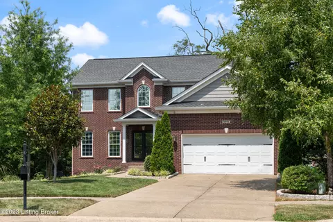 6915 Catalpa Springs Dr, Louisville, KY 40228
