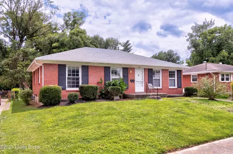 2815 Dell Brooke Ave, Louisville, KY 40220