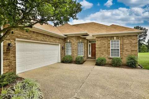3117 Indian Lake Dr, Louisville, KY 40241