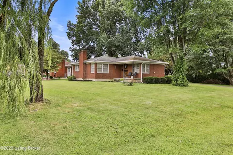 5400 Tacoma Ct, Louisville, KY 40219