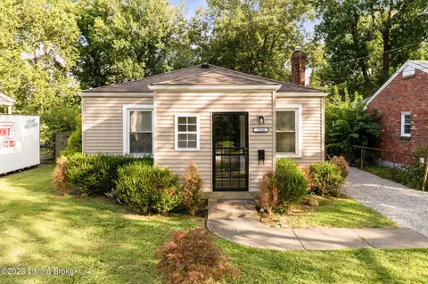 2230 Bradford Dr, Louisville, KY 40218
