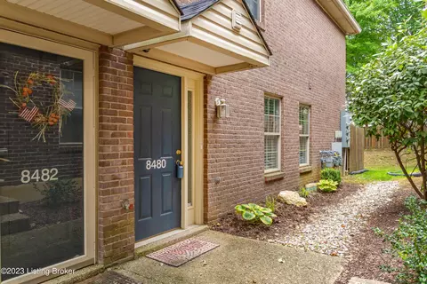 8480 Grand Trevi Dr, Louisville, KY 40228