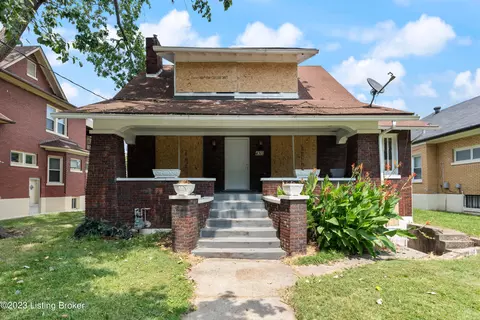 4317 River Park Dr, Louisville, KY 40211