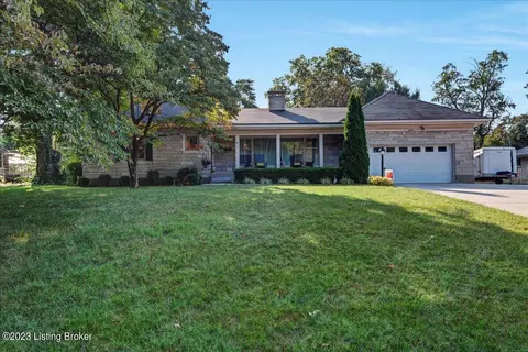 3020 Meadowview Cir, Louisville, KY 40220