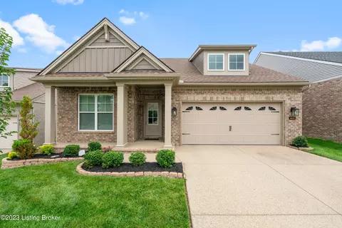 8622 Beaumont Cove Ct, Louisville, KY 40291