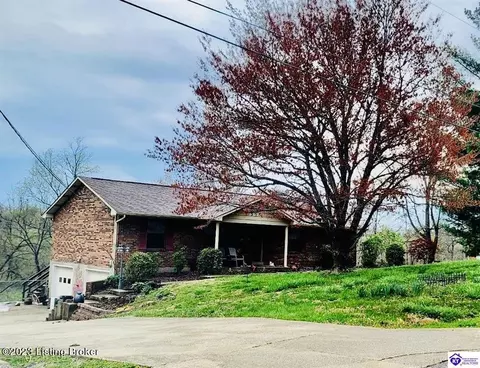 535 Rose Creek Dr, Radcliff, KY 40160