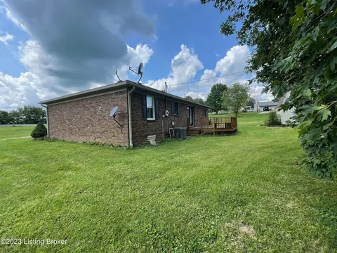 2382 Bardstown Rd, Springfield, KY 40069 photo 4