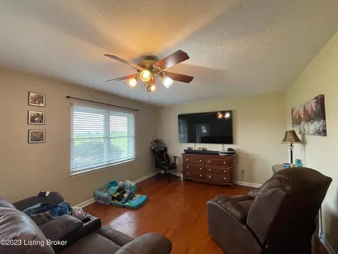 2382 Bardstown Rd, Springfield, KY 40069 photo 11