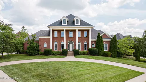 15224 Chestnut Ridge Cir, Louisville, KY 40245