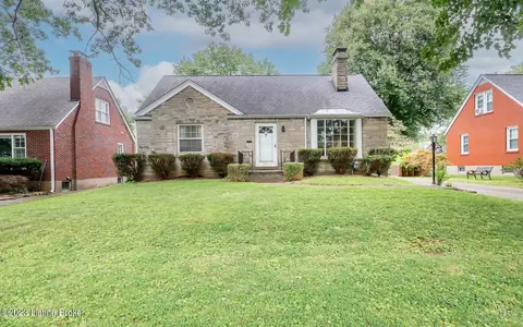 1229 Valley Dr, Louisville, KY 40213
