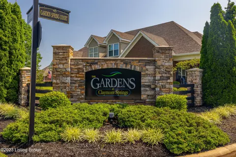 6600 Williamsburg Ct, Crestwood, KY 40014