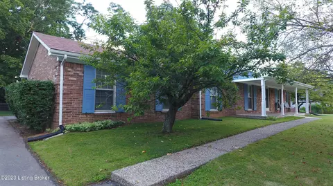 10502 Scarlet Oak Ct, Louisville, KY 40241