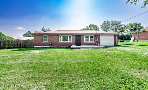 162 Forest Dr, Mount Washington, KY 40047
