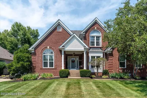 1312 Crosstimbers Dr, Louisville, KY 40245