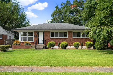 3003 Somber Way, Louisville, KY 40220