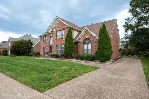 5209 Wolf Pen Woods Dr, Prospect, KY 40059
