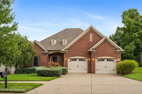 7205 Creekton Dr, Louisville, KY 40241