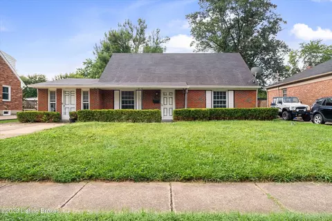 4424 Lynnbrook Dr, Louisville, KY 40220