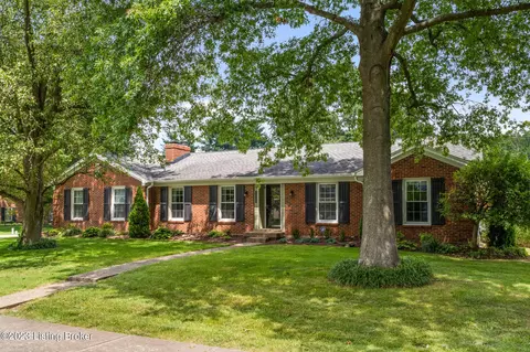 11211 Finchley Rd, Louisville, KY 40243