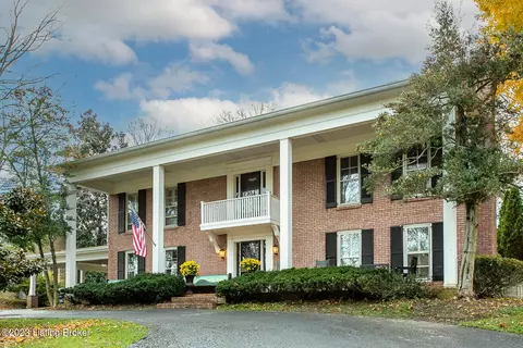 1906 Round Ridge Rd, Louisville, KY 40207