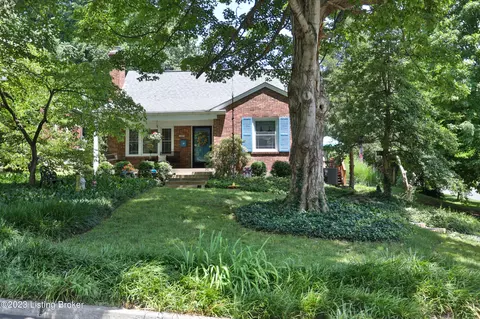 3229 Eagle Pass, Louisville, KY 40213