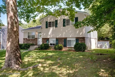 4909 Woodsend Rd, Louisville, KY 40229