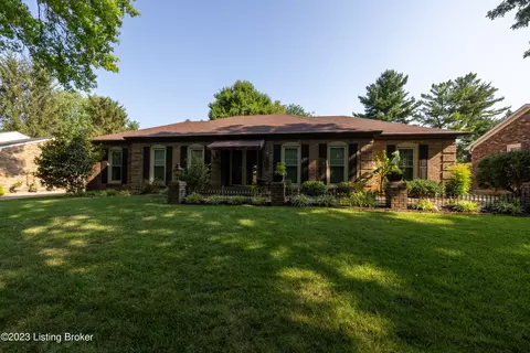 10103 Timberwood Cir, Louisville, KY 40223