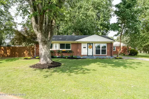 3414 Terrier Ln, Louisville, KY 40218