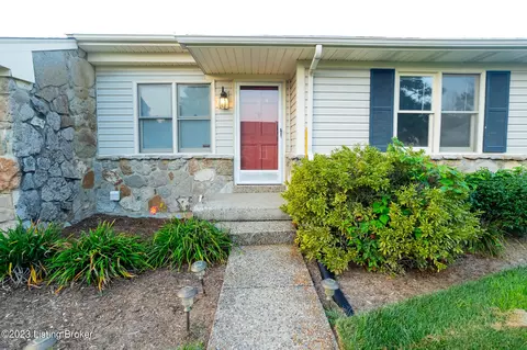 10403 Cottonwood Ct #9-2, Louisville, KY 40223