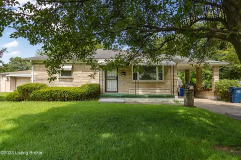 1833 Nobel Pl, Louisville, KY 40216
