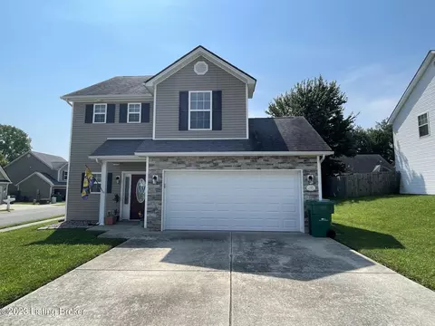 101 Arbor Meadow Ct, Radcliff, KY 40160