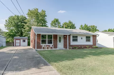 513 Fergusson Fife Ave, Fairdale, KY 40118