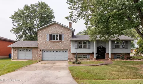 7500 Jamaica Dr, Louisville, KY 40214