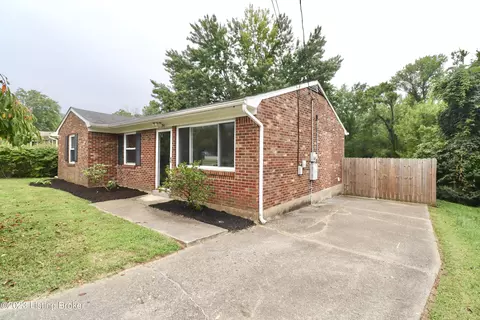 10114 Merioneth Dr, Louisville, KY 40299