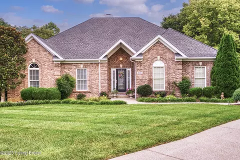 210 Sycamore Hills Ct, Louisville, KY 40245