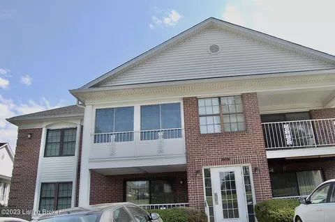 1267 Parkway Gardens Ct #100, Louisville, KY 40217
