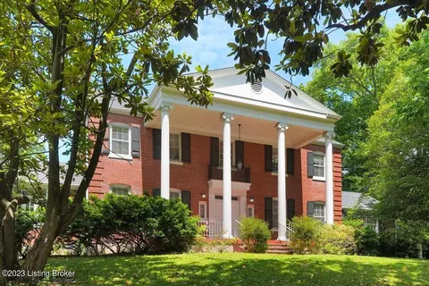 3000 Biloxi Ct, Louisville, KY 40205