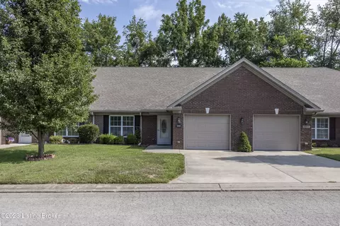 5905 Shepherd Crossing Dr, Louisville, KY 40219