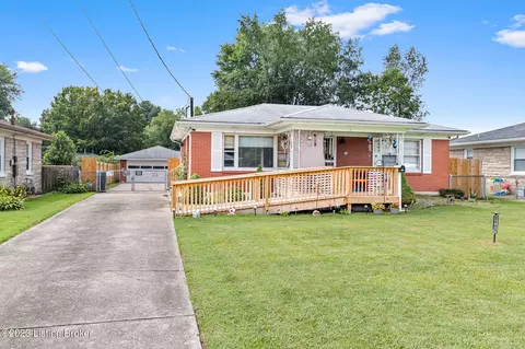 8446 Sally Dr, Louisville, KY 40258